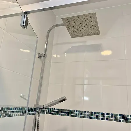 Blue Summer Vibes - Mini 2 - Ac, Parking, At 50m, Discnt * لا سيوتا