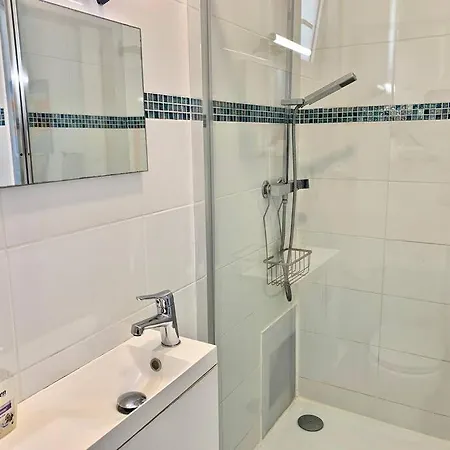Blue Summer Vibes Mini For Two, Ac, Parking, At 50m, Access -2 Apartment La Ciotat